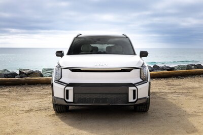 KIA EV9 TAKES KELLEY BLUE BOOK BEST BUY AWARD FOR “BEST 3-ROW ELECTRIC VEHICLE” FOR THIRD YEAR RUNNING